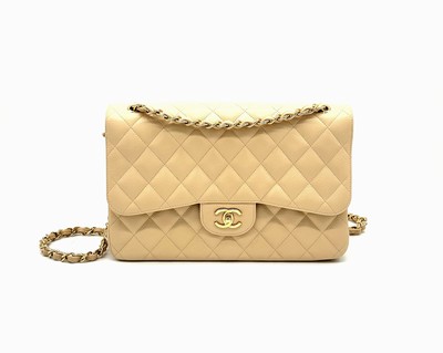 CHANEL Große Klassische Tasche